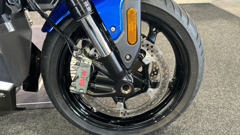 BMW R1300 R SE (25MY)